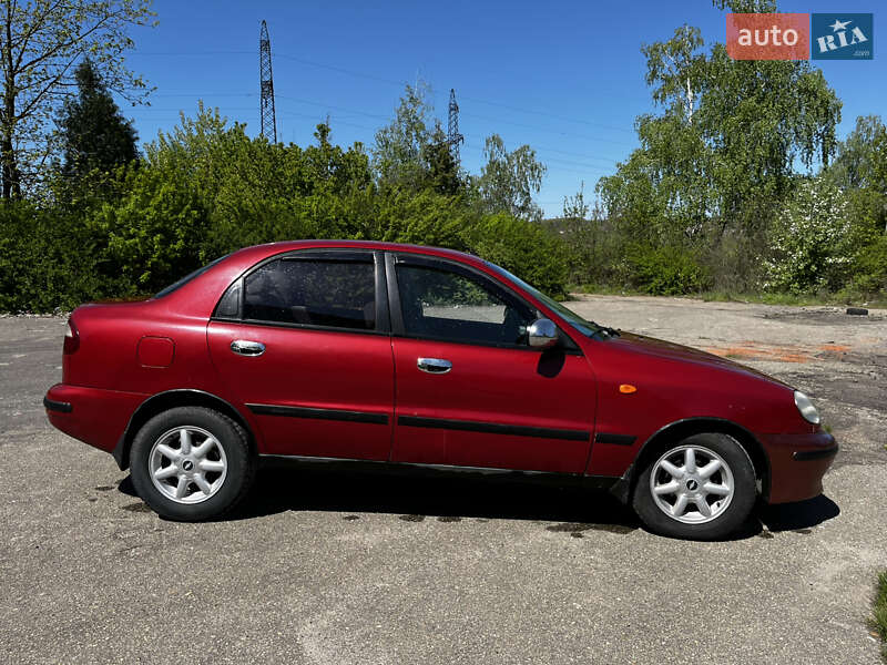 Седан Daewoo Lanos 2008 в Новому Розділі