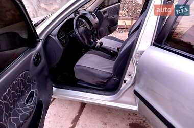 Седан Daewoo Lanos 2004 в 