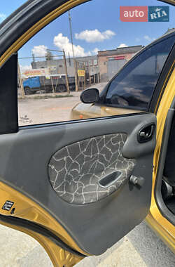 Седан Daewoo Lanos 2003 в 