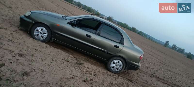 Седан Daewoo Lanos 2003 в Галиче