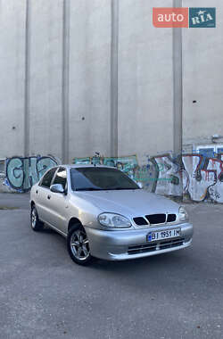 Седан Daewoo Lanos 2004 в Харькове
