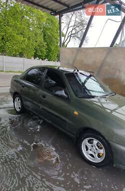 Седан Daewoo Lanos 2004 в 