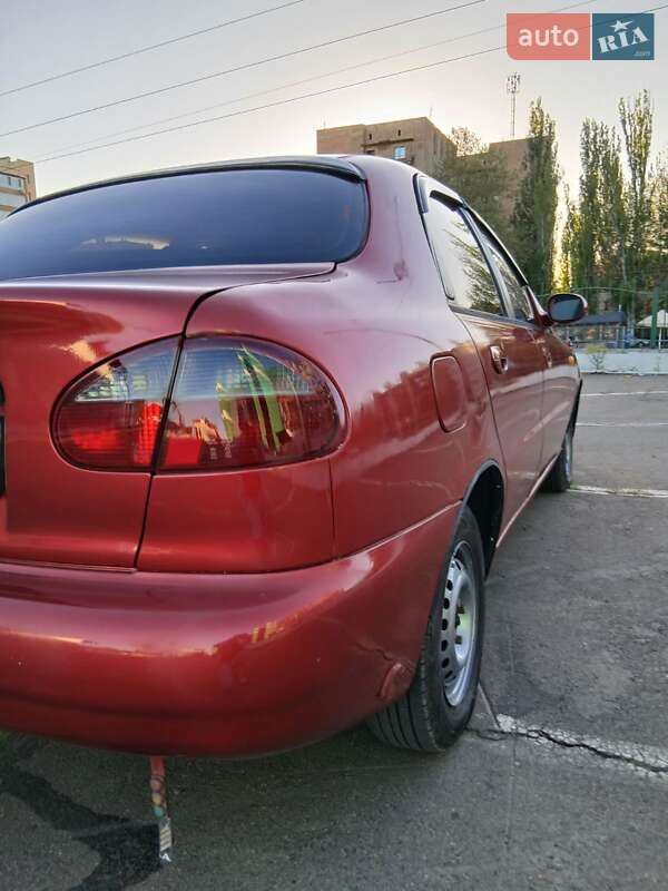 Седан Daewoo Lanos 1998 в Николаеве