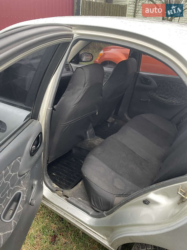 Седан Daewoo Lanos 2002 в Сновске