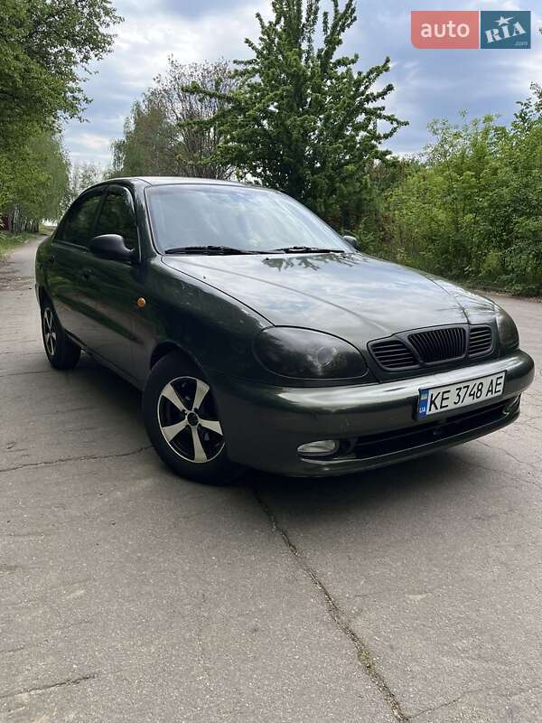Седан Daewoo Lanos 1998 в 