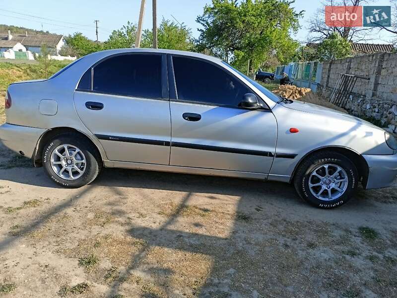 Седан Daewoo Lanos 2006 в Березовке