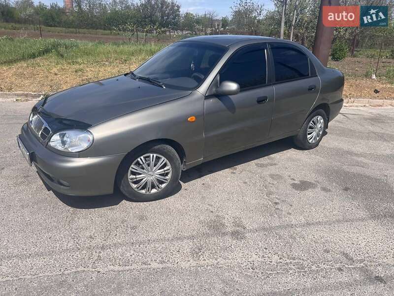 Седан Daewoo Lanos 2004 в Запорожье