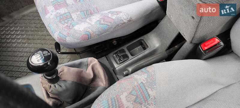 Седан Daewoo Lanos 2001 в Тернополе фото 10 Седан Daewoo Lanos 2001 в Тернополе