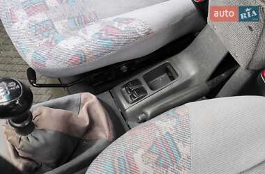 Седан Daewoo Lanos 2001 в 