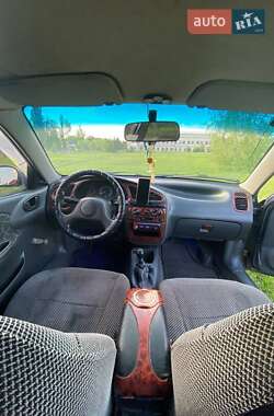 Седан Daewoo Lanos 2001 в 