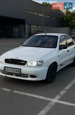 Седан Daewoo Lanos 2004 в Киеве