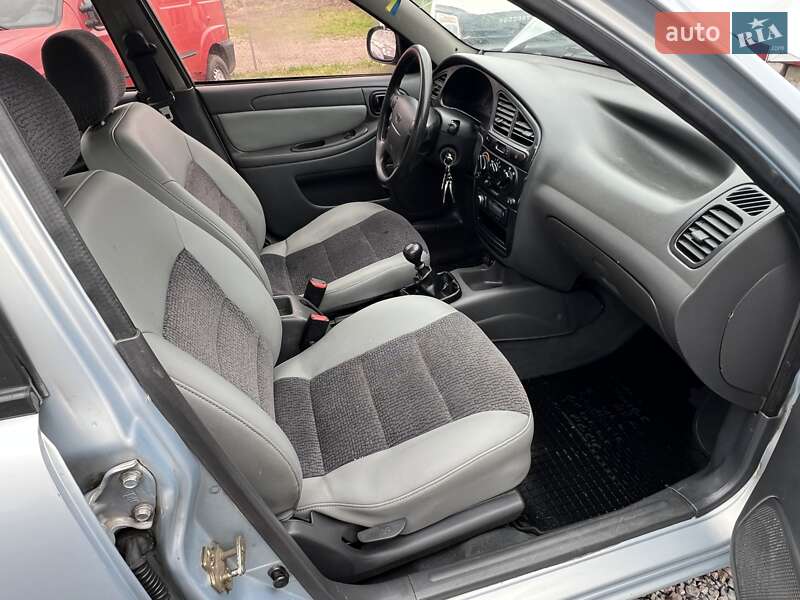 Седан Daewoo Lanos 2005 в Шептицькому