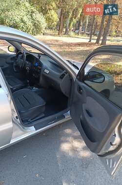 Седан Daewoo Lanos 2004 в 