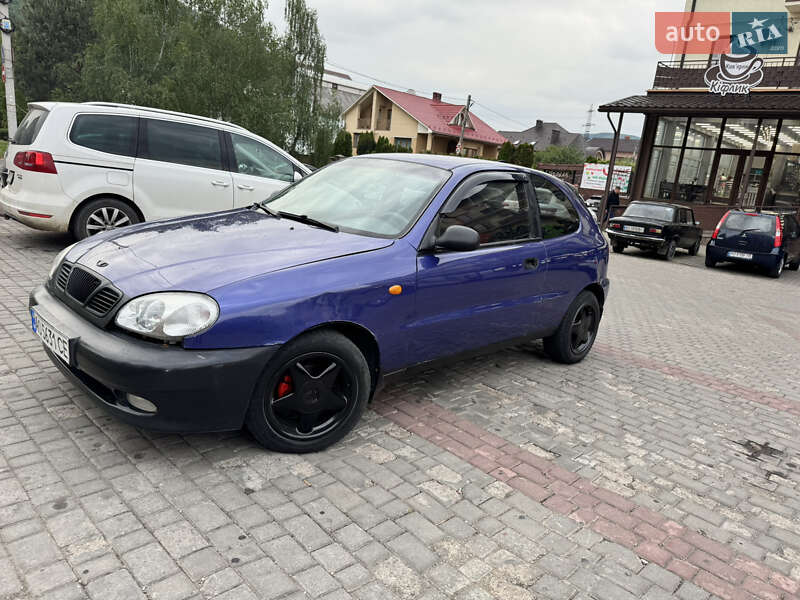 Хетчбек Daewoo Lanos 1998 в Мукачевому