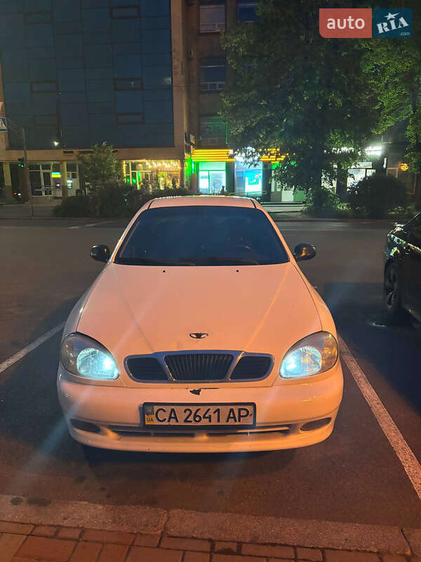 Седан Daewoo Lanos 2002 в 