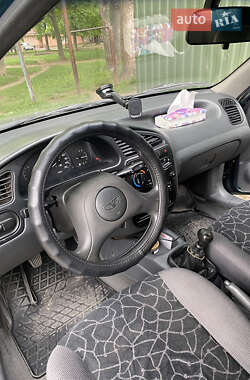 Седан Daewoo Lanos 2002 в 