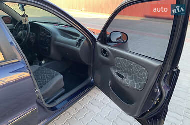 Седан Daewoo Lanos 2003 в 