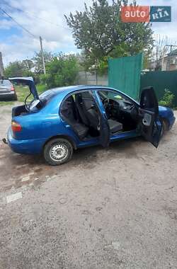 Седан Daewoo Lanos 1998 в 