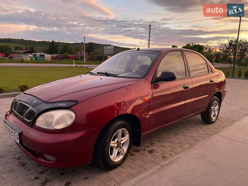 Седан Daewoo Lanos 2003 в Золочеве