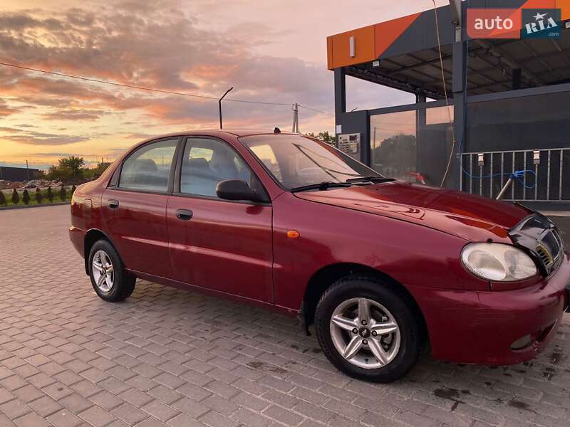 Седан Daewoo Lanos 2003 в Золочеве