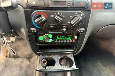 Седан Daewoo Lanos 2003 в 