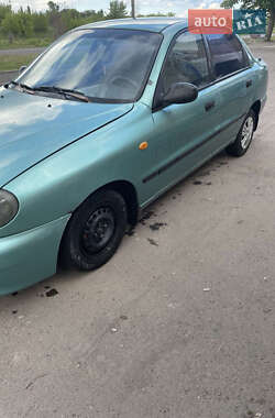 Седан Daewoo Lanos 1998 в 
