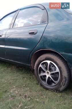 Седан Daewoo Lanos 1998 в 