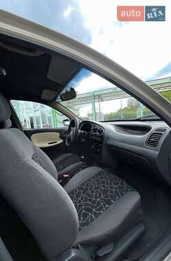 Седан Daewoo Lanos 2004 в 