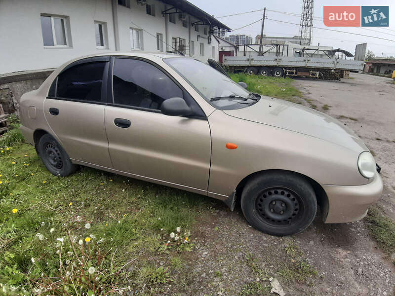 Седан Daewoo Lanos 2008 в Львові