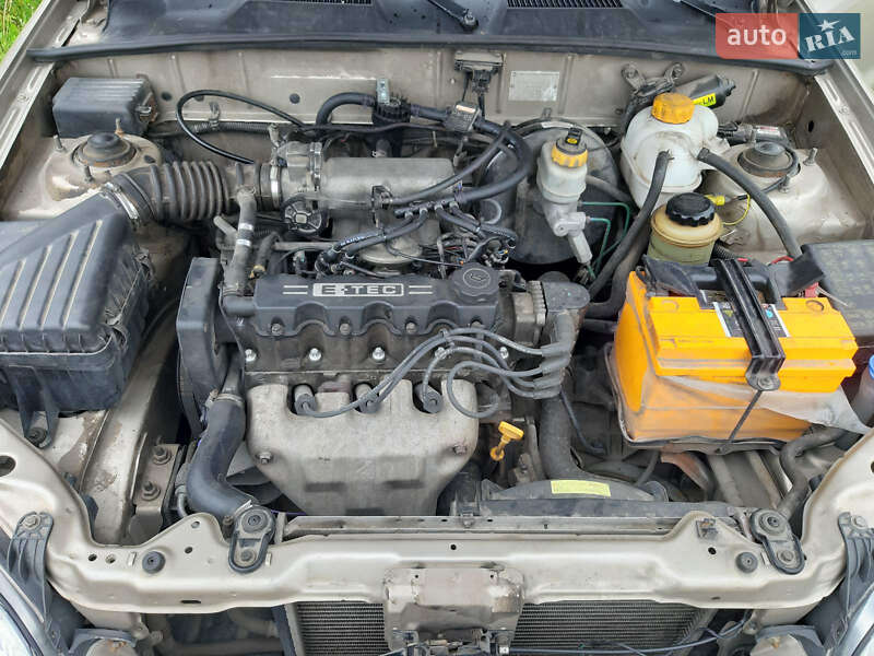 Седан Daewoo Lanos 2008 в Львові