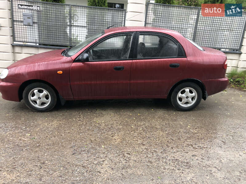 Седан Daewoo Lanos 2005 в Львове