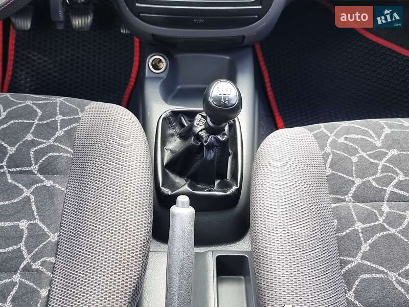 Седан Daewoo Lanos 2003 в Хмельницком