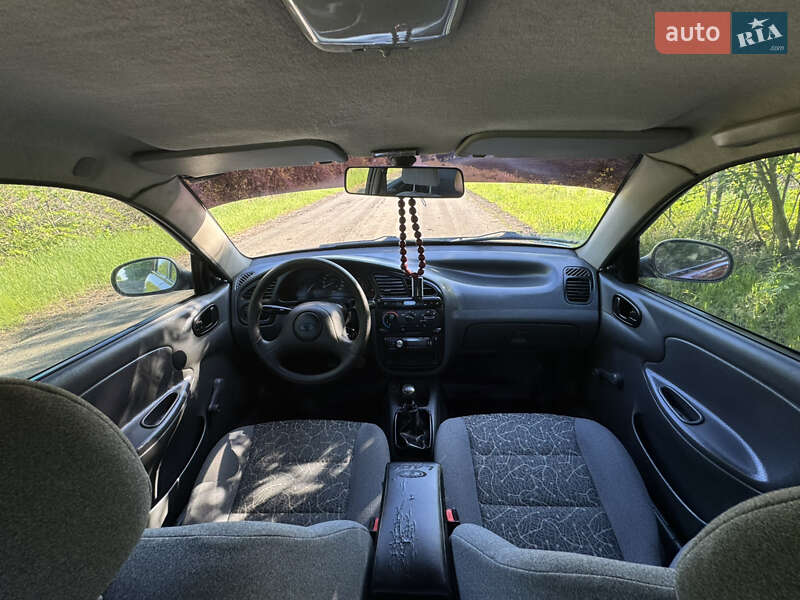 Седан Daewoo Lanos 2008 в Краснограді