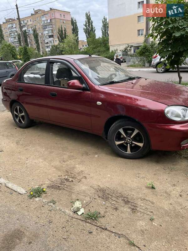 Седан Daewoo Lanos 2005 в Николаеве