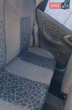 Седан Daewoo Lanos 2003 в Ивано-Франковске