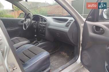 Седан Daewoo Lanos 2004 в 