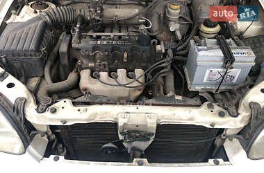 Седан Daewoo Lanos 2003 в 