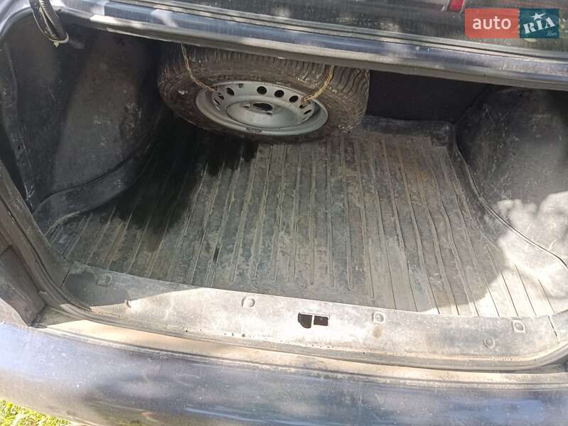 Седан Daewoo Lanos 2004 в Днепре