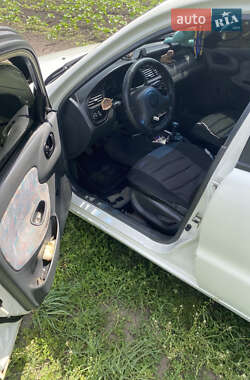 Седан Daewoo Lanos 2001 в 