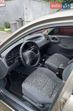 Седан Daewoo Lanos 2004 в 