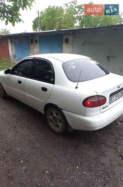 Седан Daewoo Lanos 2004 в 