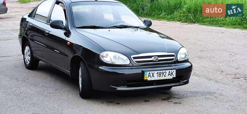 Седан Daewoo Lanos 2010 в 