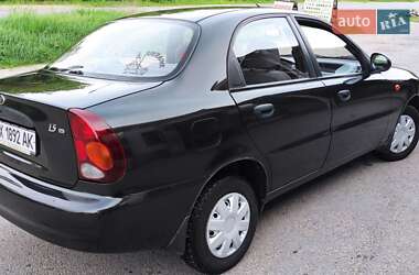 Седан Daewoo Lanos 2010 в 