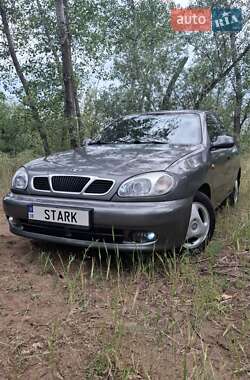 Седан Daewoo Lanos 2002 в 