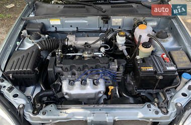 Седан Daewoo Lanos 2011 в 