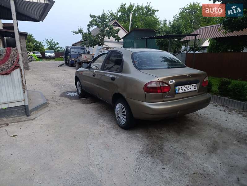 Седан Daewoo Lanos 2005 в Миронівці