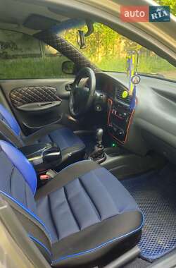 Седан Daewoo Lanos 2004 в 