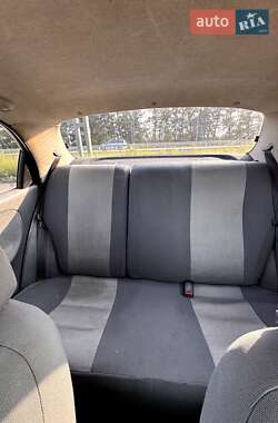 Седан Daewoo Lanos 2004 в 
