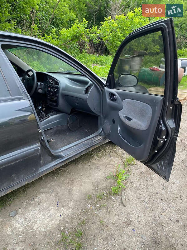 Седан Daewoo Lanos 2008 в Ровно