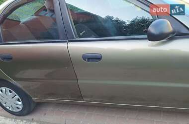 Седан Daewoo Lanos 2004 в 